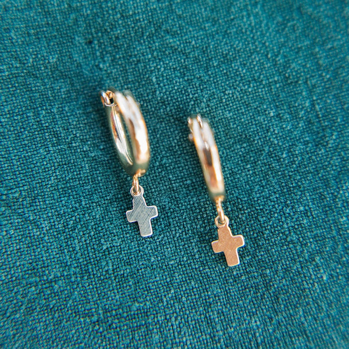 Tiny Cross Hoops