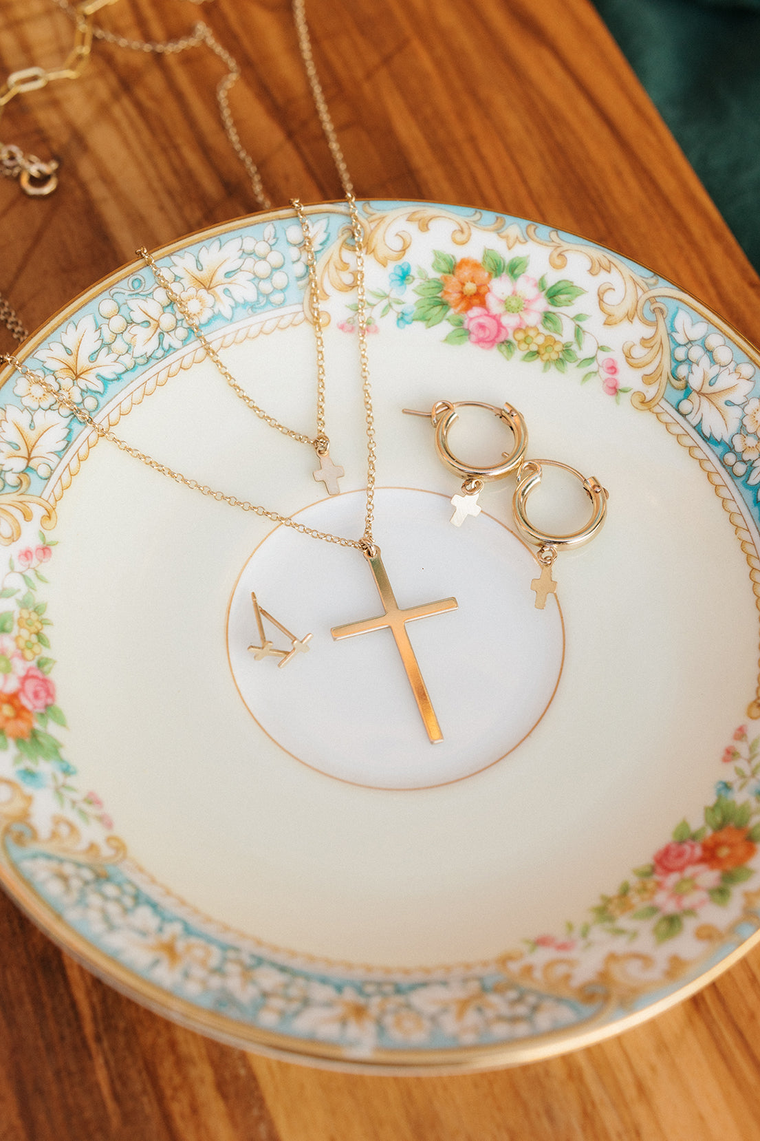 Tiny Cross Collection